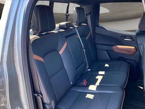 New 2026 GMC Canyon AT4 w/ AT4 Premium Package AWD/4WD image 11