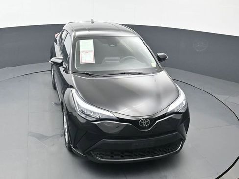 Used 2021 Toyota C-HR LE image 38