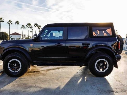 Used 2024 Ford Bronco Badlands AWD/4WD image 14