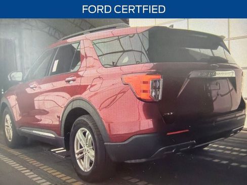 Certified 2022 Ford Explorer XLT w/ Equipment Group 202A RWD image 3