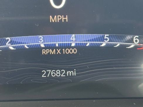 Certified 2022 Jeep Grand Cherokee L Limited w/ Luxury Tech Group II image 25