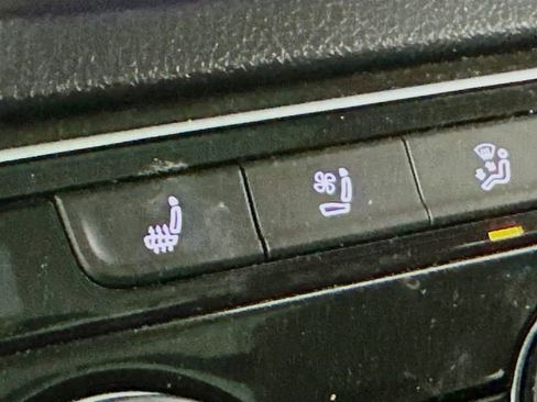 Used 2021 Volkswagen Atlas SEL Premium image 20