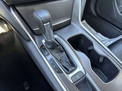 Used 2019 Honda Accord EX image 20
