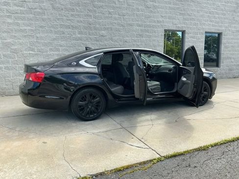 Used 2018 Chevrolet Impala LS FWD image 11
