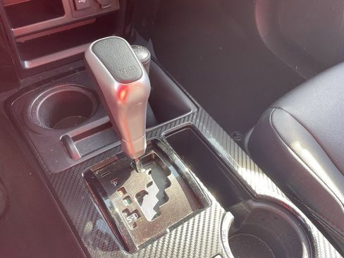 Used 2024 Toyota 4Runner TRD Off-Road Premium image 5