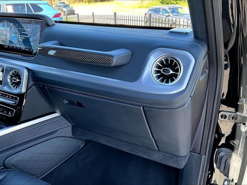 Used 2023 Mercedes-Benz G 550 image 19