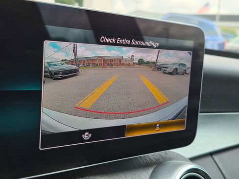 Used 2019 Mercedes-Benz C 300 Sedan image 25