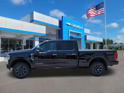 Used 2021 Ford F350 Platinum AWD/4WD image 3