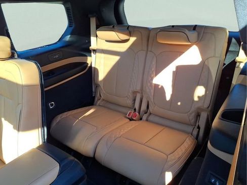Used 2025 Jeep Grand Cherokee L Summit w/ Advanced Protech Group IV AWD/4WD image 16