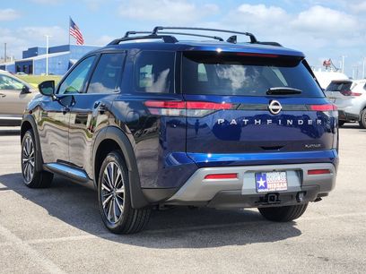 New 2026 Nissan Pathfinder Platinum w/ Cargo Package