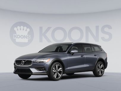 Used 2024 Volvo V60 B5 Cross Country Plus