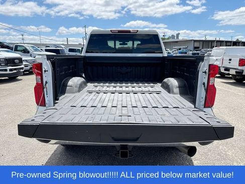 Used 2023 Chevrolet Silverado 2500 LTZ w/ LTZ Convenience Package AWD/4WD image 16