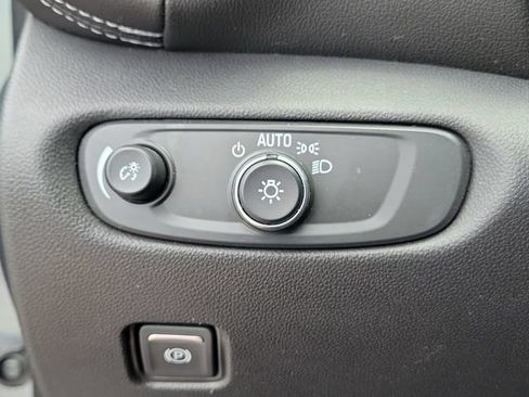 Certified 2025 Chevrolet Blazer LT FWD image 21