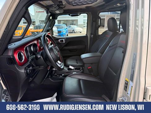 Used 2022 Jeep Gladiator Rubicon w/ LED Lighting Group AWD/4WD image 9