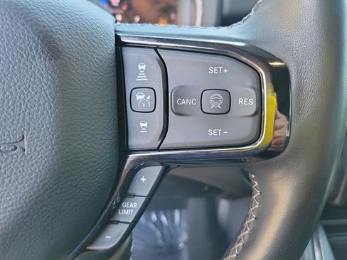 Used 2025 RAM 1500 Limited AWD/4WD image 31