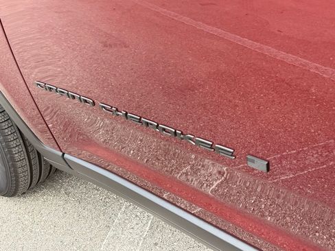 New 2026 Jeep Grand Cherokee Limited image 30