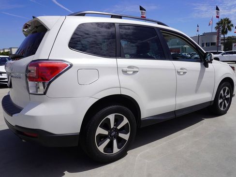 Used 2018 Subaru Forester 2.5i Premium AWD/4WD image 7