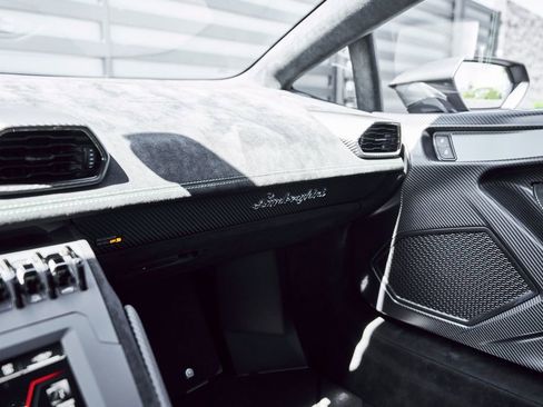 Used 2022 Lamborghini Huracan STO image 78