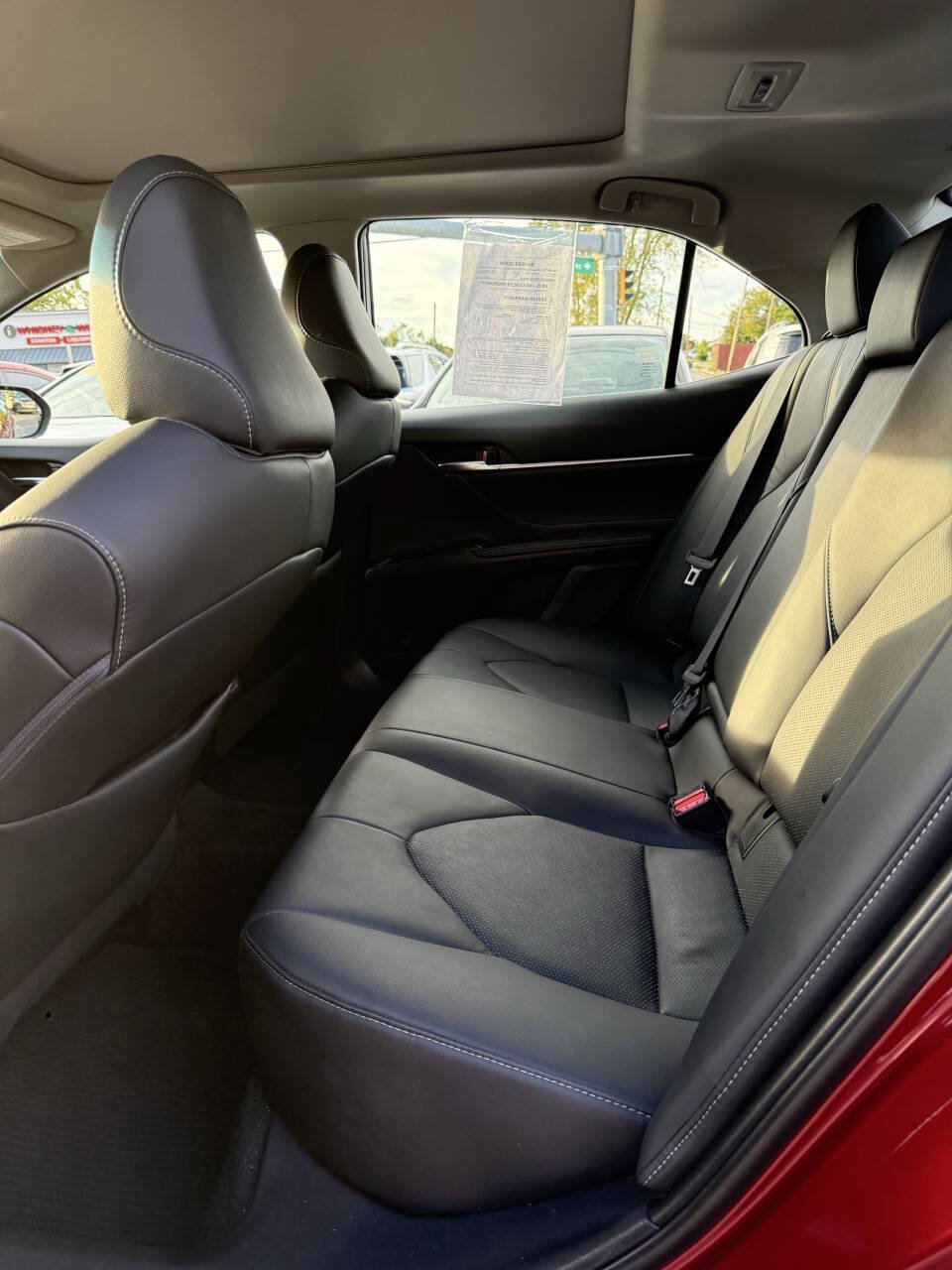 Used 2018 Toyota Camry XSE FWD image 14