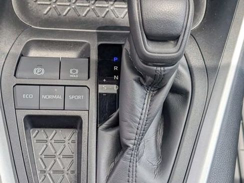 Used 2024 Toyota RAV4 XLE w/ Convenience Package FWD image 22