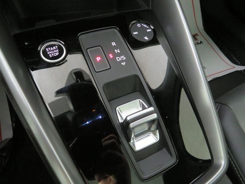 Used 2024 Audi A3 2.0T Premium image 23