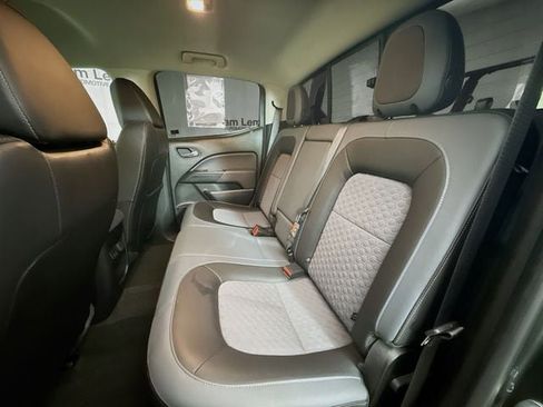 Used 2018 Chevrolet Colorado Z71 image 27