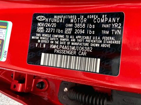 Used 2021 Hyundai Elantra Limited image 35