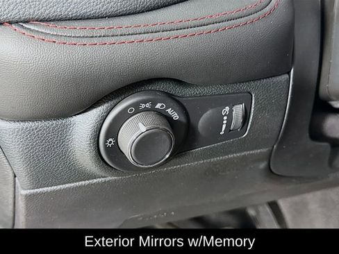 Used 2024 Dodge Durango GT image 16