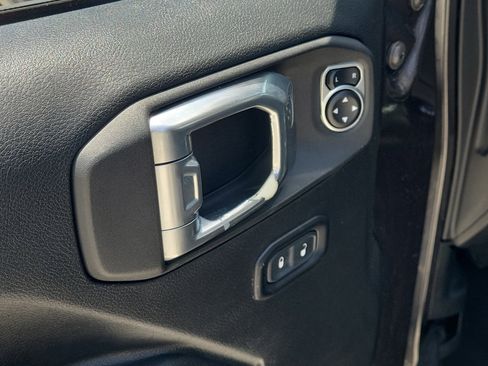 Used 2021 Jeep Wrangler Unlimited Sport AWD/4WD image 20