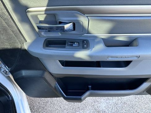 Used 2013 RAM 1500 Classic SLT image 11