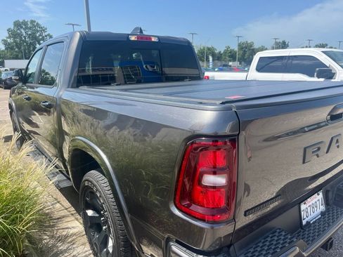 Used 2025 RAM 1500 Big Horn AWD/4WD image 4