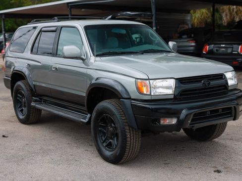 Used 2001 Toyota 4Runner SR5 image 15