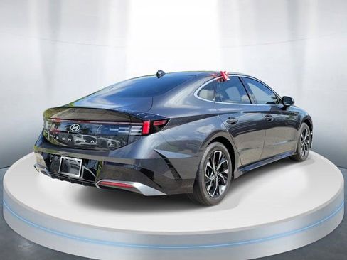 Certified 2024 Hyundai Sonata SEL FWD image 4