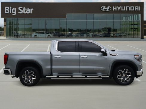 Used 2024 GMC Sierra 1500 SLT RWD image 2