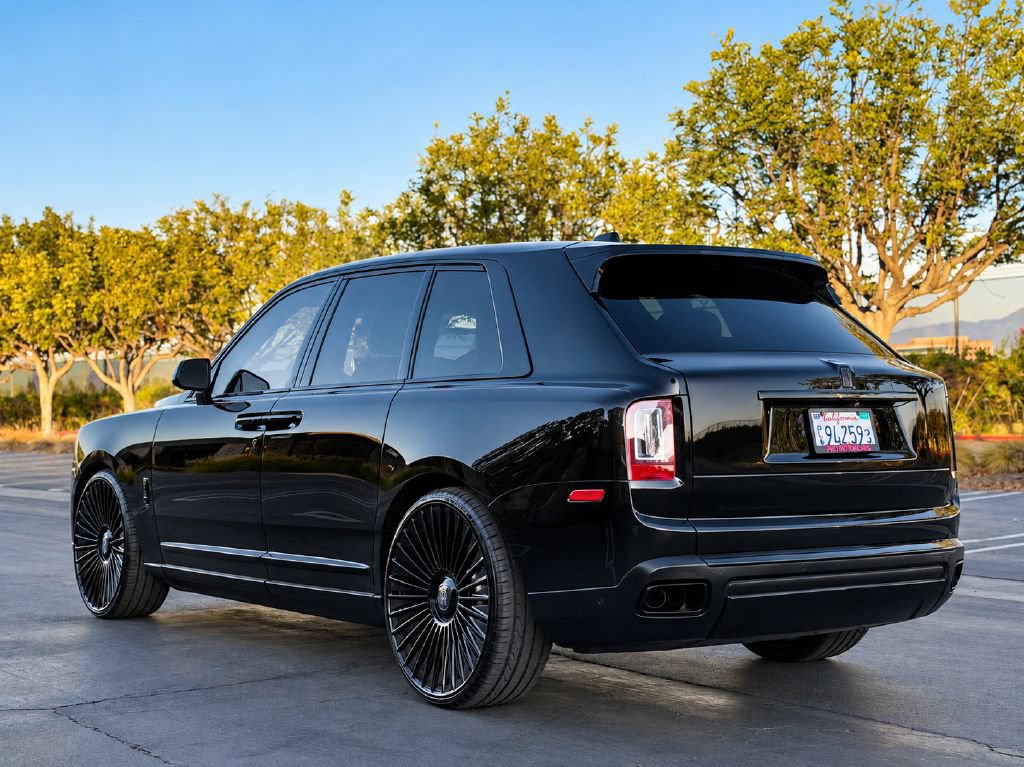 Used 2019 Rolls-Royce Cullinan AWD/4WD image 7