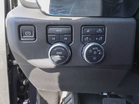 Used 2023 GMC Sierra 1500 SLT w/ SLT Premium Plus Package AWD/4WD image 21