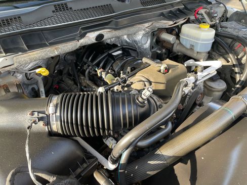 Used 2014 RAM 3500 Tradesman image 29