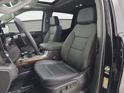 Used 2025 Chevrolet Silverado 1500 LT Trail Boss w/ Convenience Package II AWD/4WD image 14