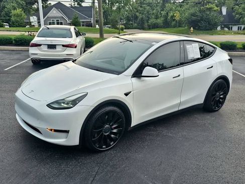 Used 2022 Tesla Model Y Performance AWD/4WD image 4