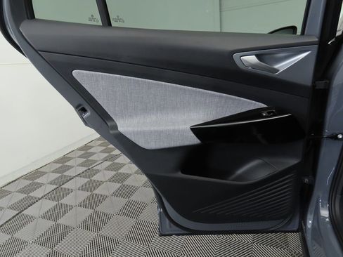 New 2026 Volkswagen ID.4 Pro image 27