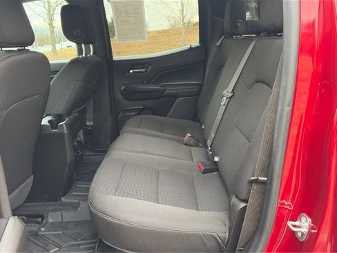 Used 2023 Chevrolet Colorado LT w/ LT Convenience Package II image 32
