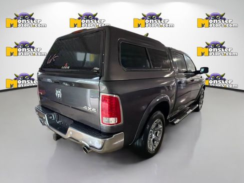 Used 2017 RAM 1500 Laramie AWD/4WD image 4