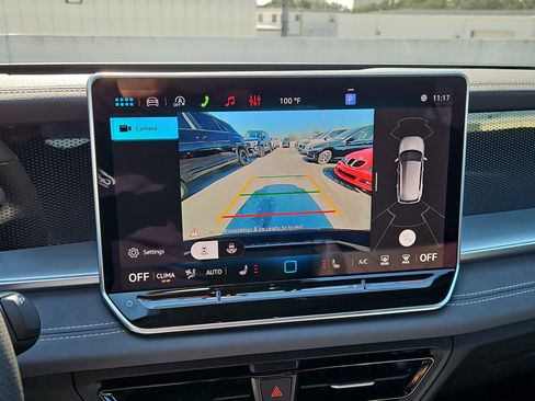 New 2026 Volkswagen Tiguan SE R-Line image 18