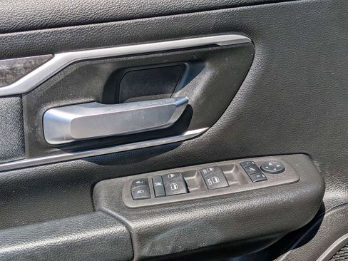 Used 2022 RAM 1500 Big Horn AWD/4WD image 11