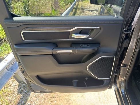 Used 2023 RAM 1500 Laramie AWD/4WD image 17