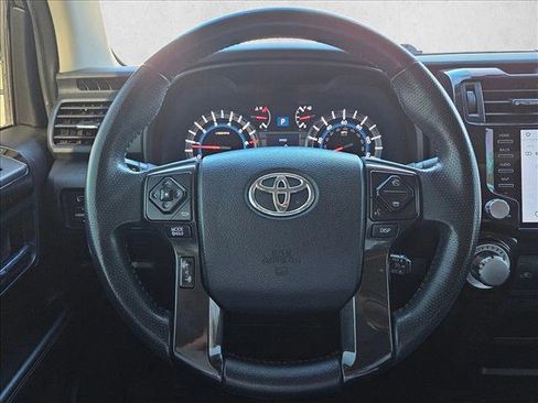 Used 2018 Toyota 4Runner TRD Off-Road Premium image 11