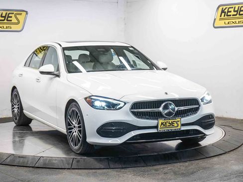 Used 2025 Mercedes-Benz C 300 4MATIC Sedan image 5