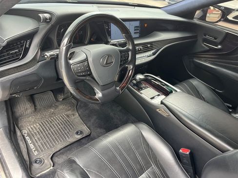 Used 2018 Lexus LS 500 AWD w/ Interior Upgrade Package image 2