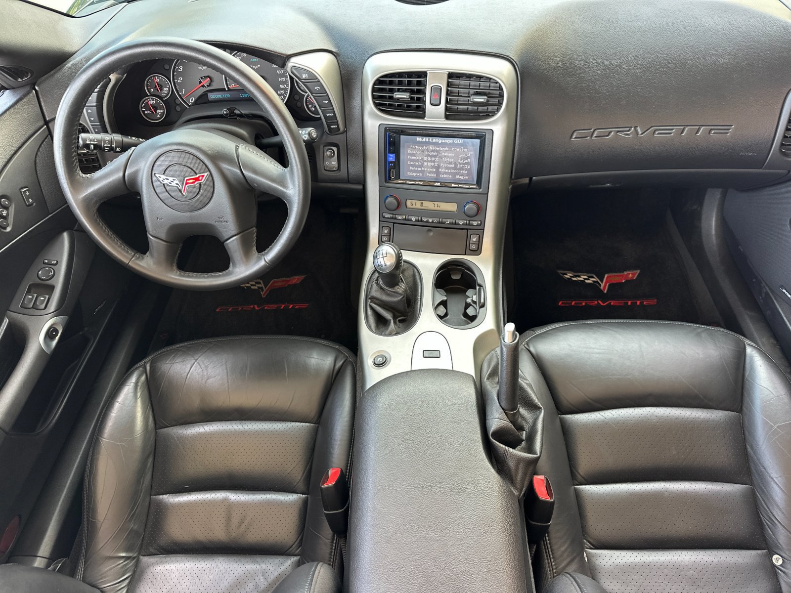Used 2005 Chevrolet Corvette Convertible w/ Preferred Equipment Group RWD image 13