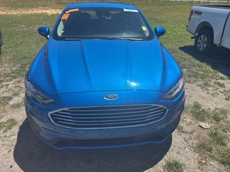 Used 2019 Ford Fusion SE FWD video 2